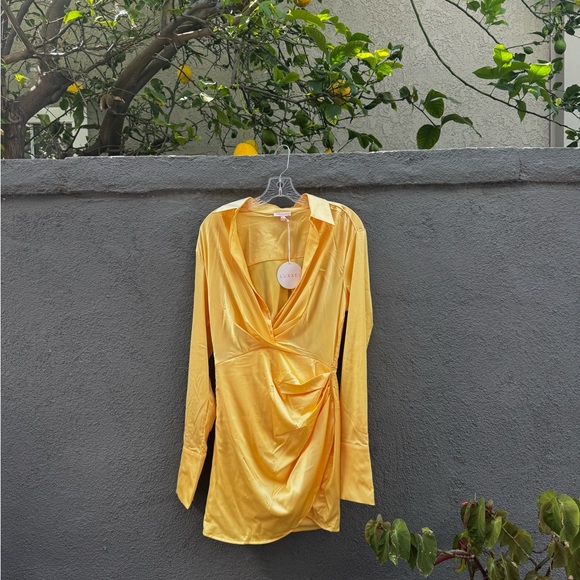 JSS4 NWT Classy Trendy Yellow Satin Dress Size Small - Picture 1 of 4